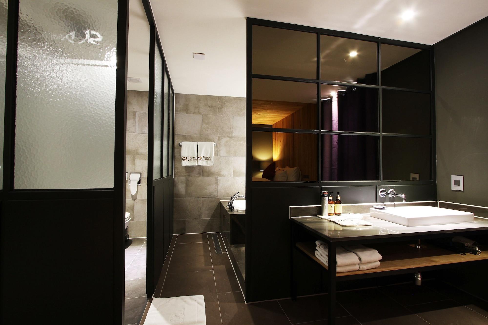 Sr Design Hotel Yongin Exterior photo