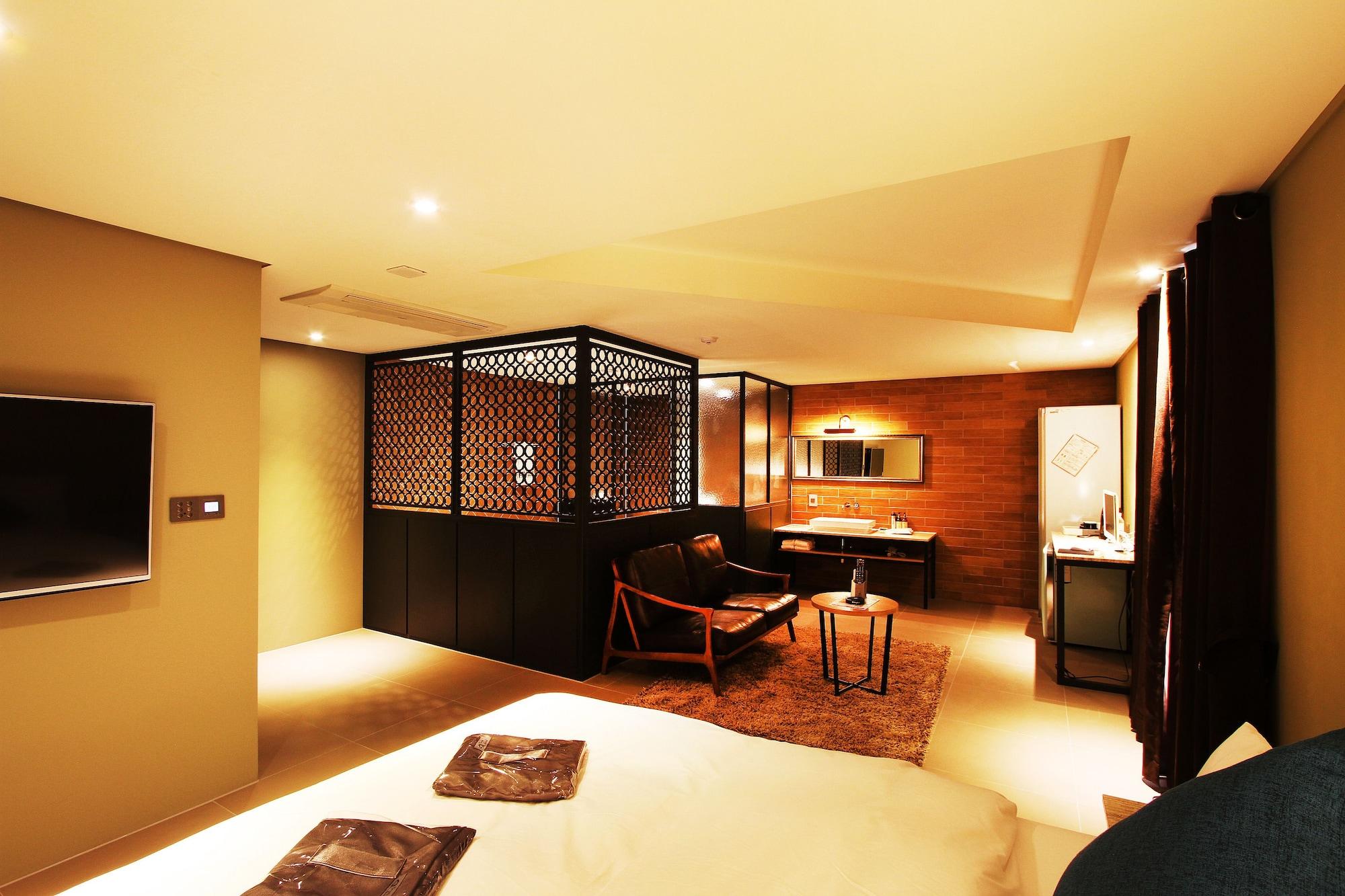 Sr Design Hotel Yongin Exterior photo