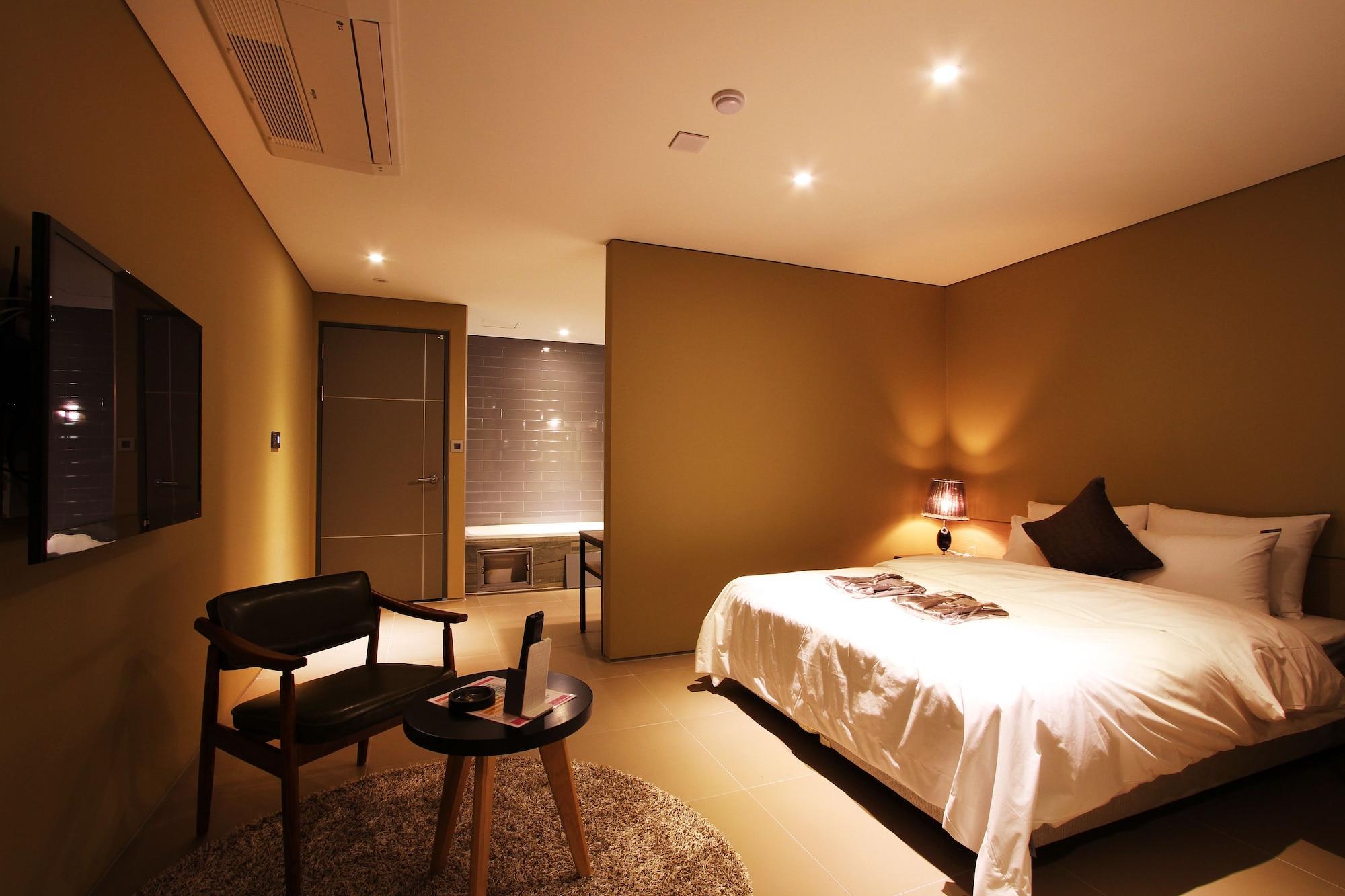Sr Design Hotel Yongin Exterior photo