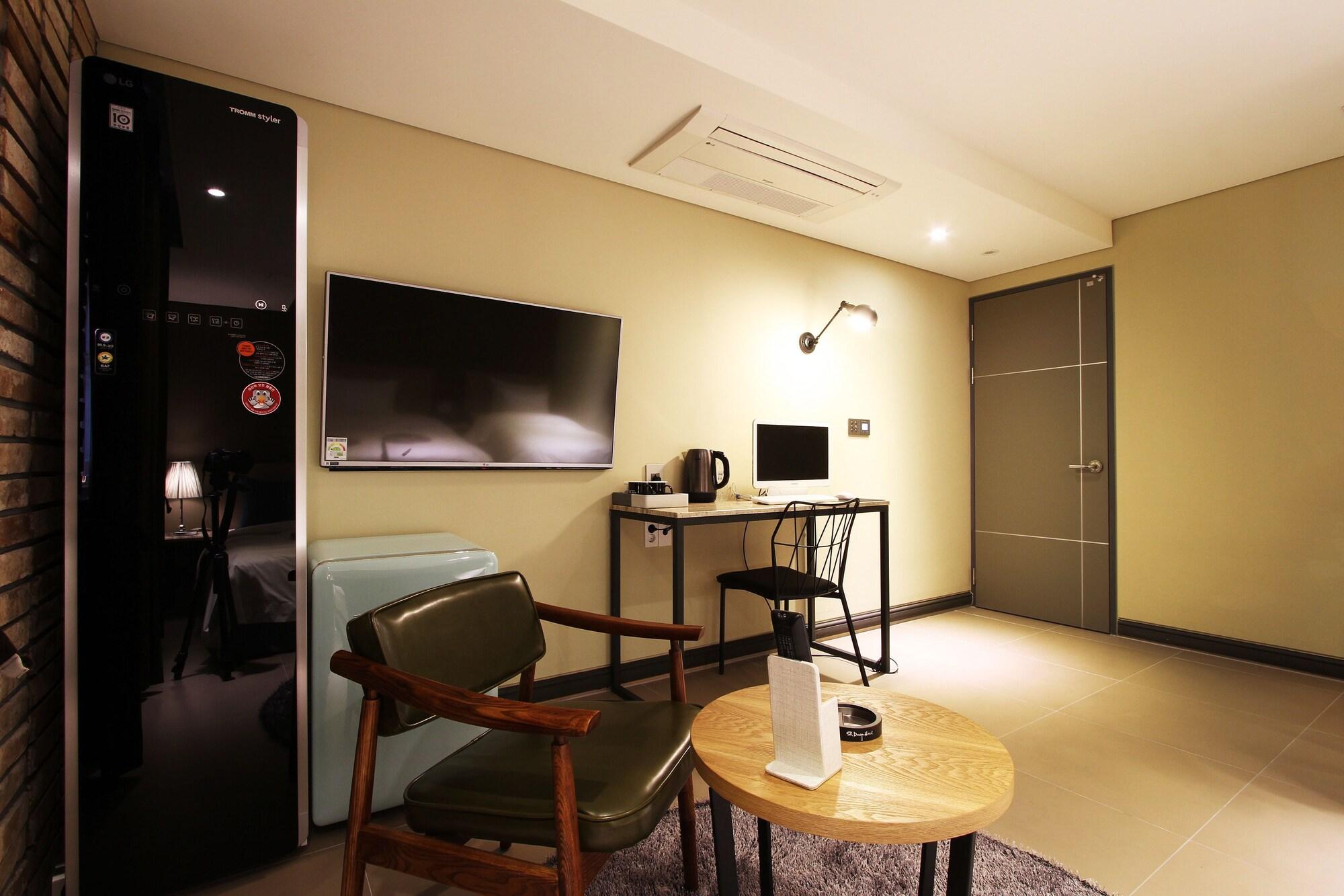 Sr Design Hotel Yongin Exterior photo