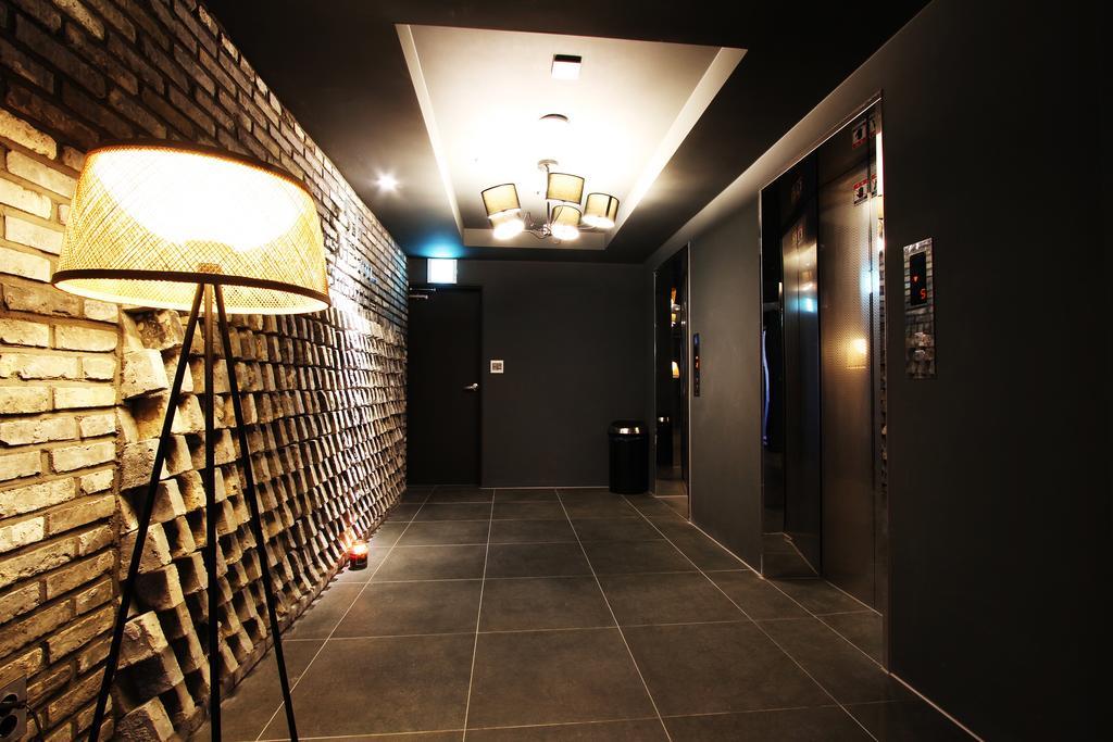 Sr Design Hotel Yongin Exterior photo